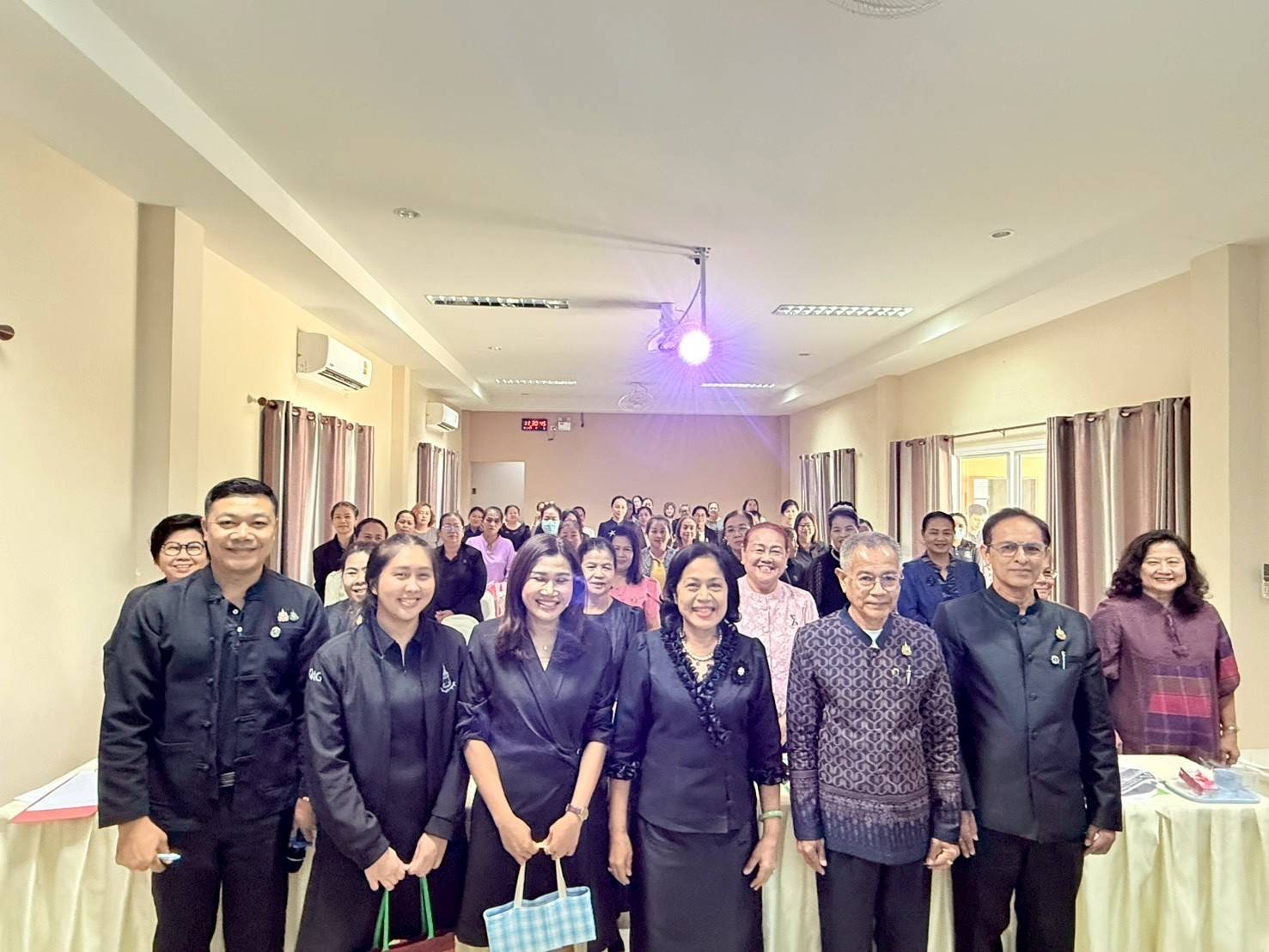 “พช.สระแก้ว เปิดเวทีเพิ่มประสิทธิภาพกลไกสตรี 9 อำเภอ ขับเคลื่อนกองทุนพัฒนาบทบาทสตรีอย่างเข้มแข็ง✌️"